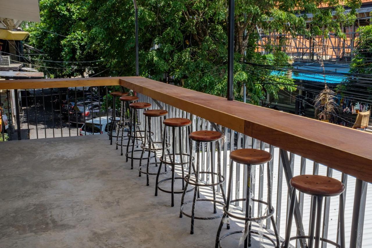 Kumpul Hostel Kuta Legian Εξωτερικό φωτογραφία