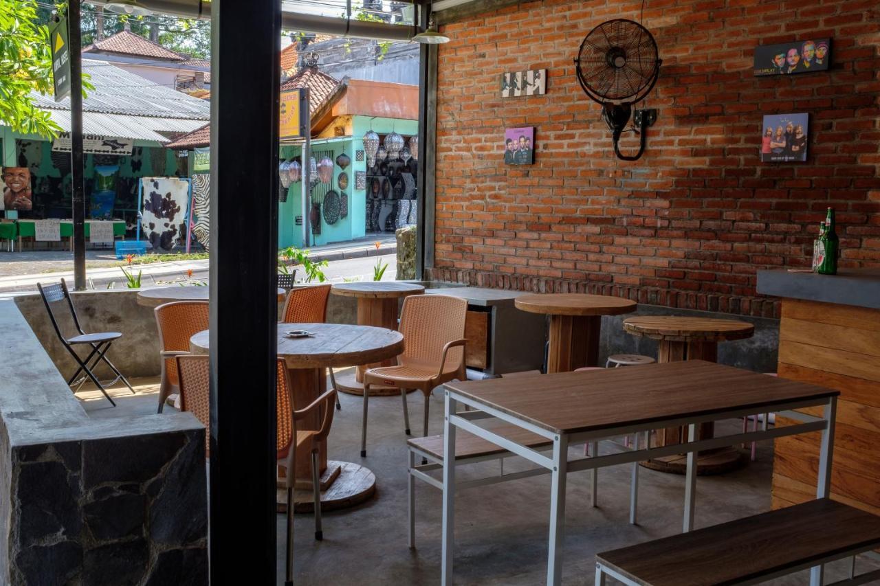 Kumpul Hostel Kuta Legian Εξωτερικό φωτογραφία